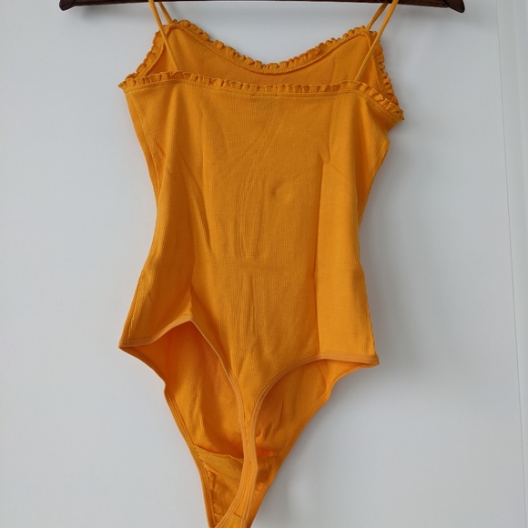 Aritzia - Wilfred Adelma Bodysuit - Picture 5 of 6
